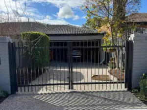 100mm gap Aluminium Vertical Blade Double Swing Gates - Popular aluminium driveway gates for Melbourne homes