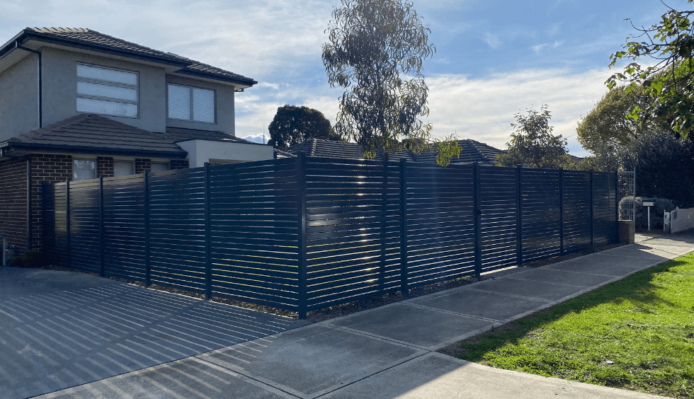 What Is Aluminium Slat Fencing? - Pentagon