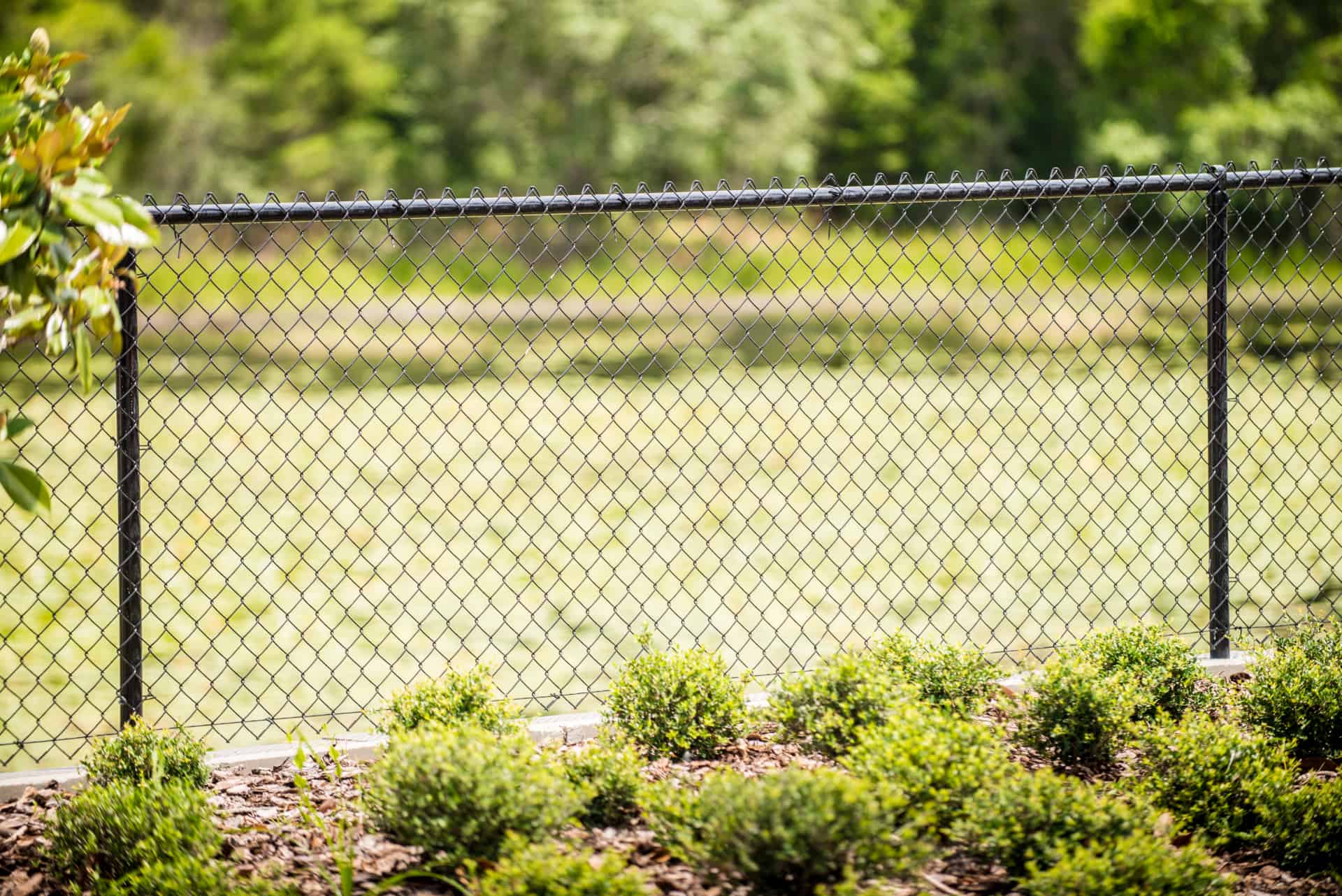 Chain Link Fence & Gate Installation Contractors - the Cheapest Fencing Option in 2025