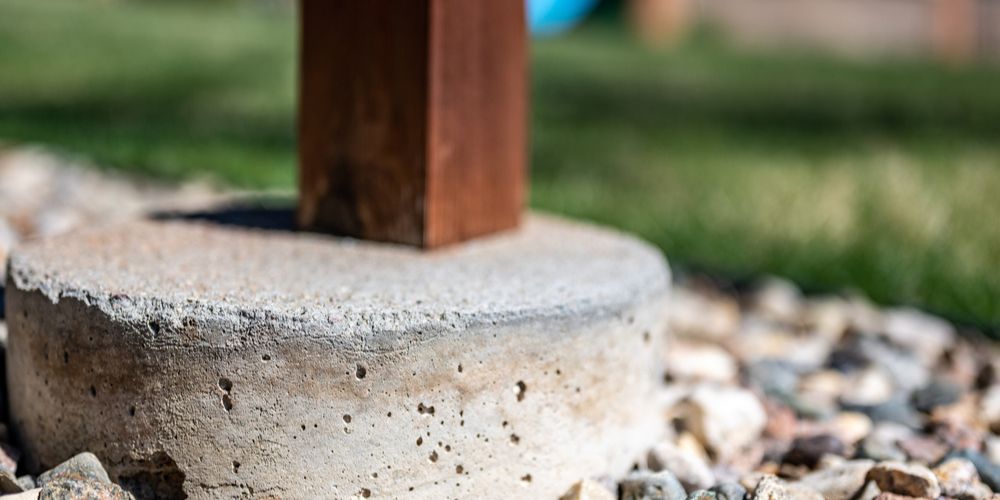 How to set posts in concrete