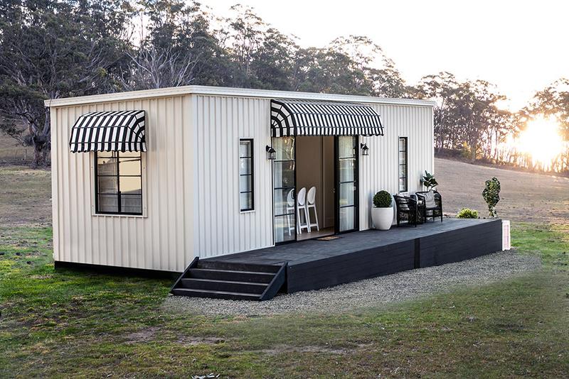 Surfmist color - colorbond fencing - colorbond fencing contractor in Melbourne