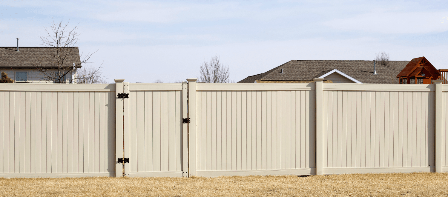 Vinyl fencing & gate