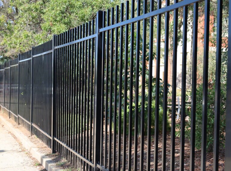 School-fencing-company-melbourne - Rod-top-security-steel-fencing