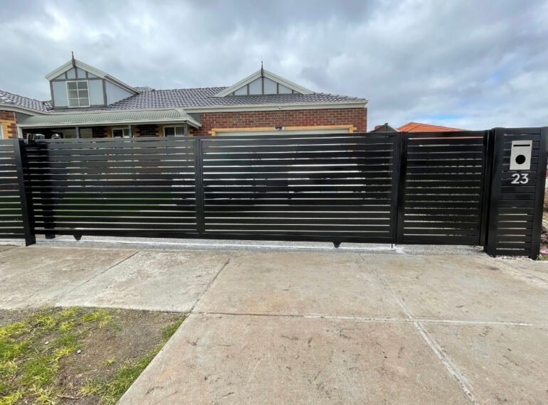 aluminum sliding gate