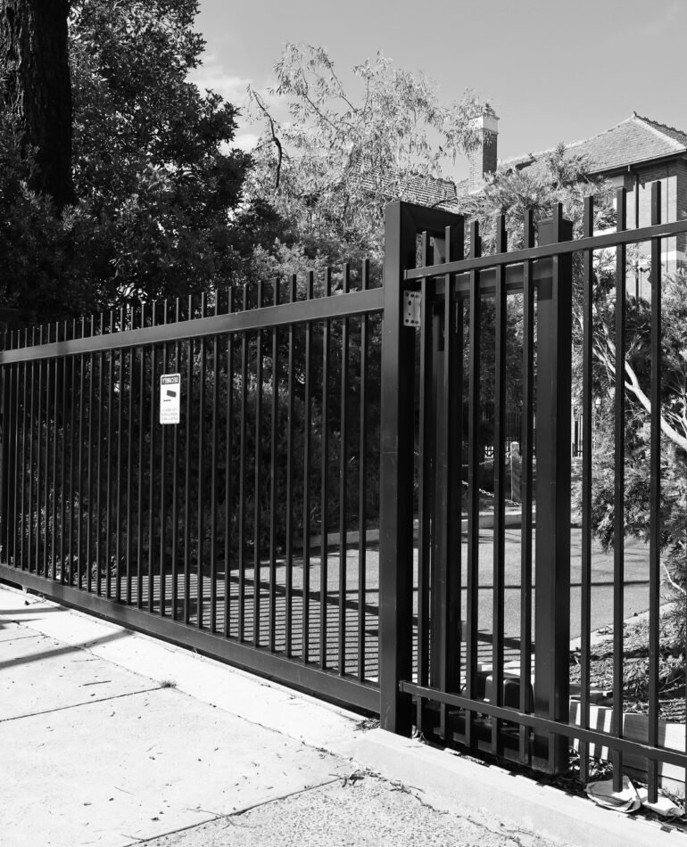 Security-tubular-steel-sliding-gate-system-for-schools
