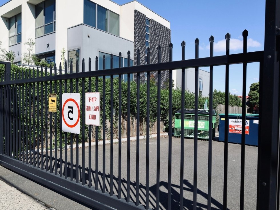 Commercial Steel Pressed Spear Top Security Fencing
