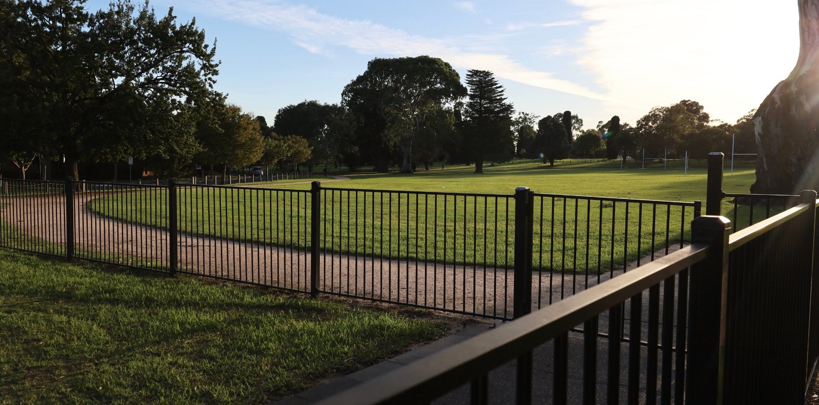 Automatic swing gate installation in Melbourne