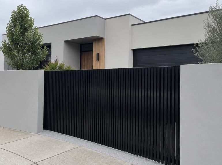 Sliding Gates 4 aluminium vertical batten sliding gate