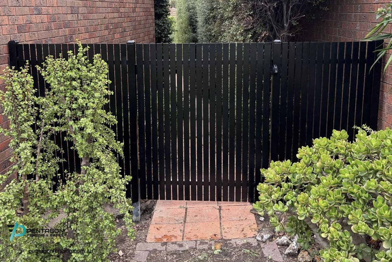 Aluminium Vertical Slat Side Gate