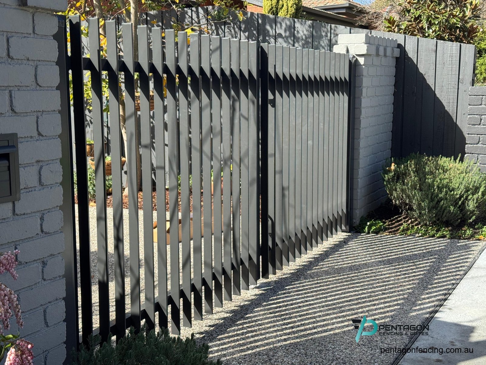 Double Swing Gates for Industrial, Commercial and Residential Sites: When They Make Sense 4 double swing gates industrial melbourne