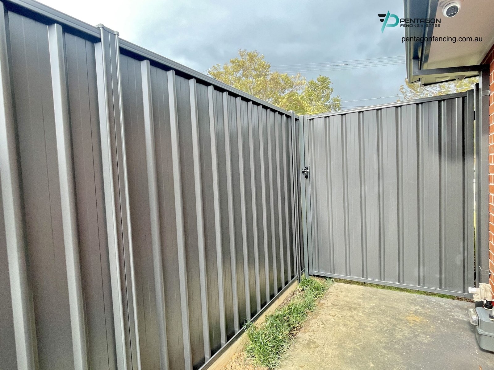 Steel Gates Melbourne: Matching Sliding, Swing and Pedestrian Gates to Security Fencing 7 steel swing gate melbourne