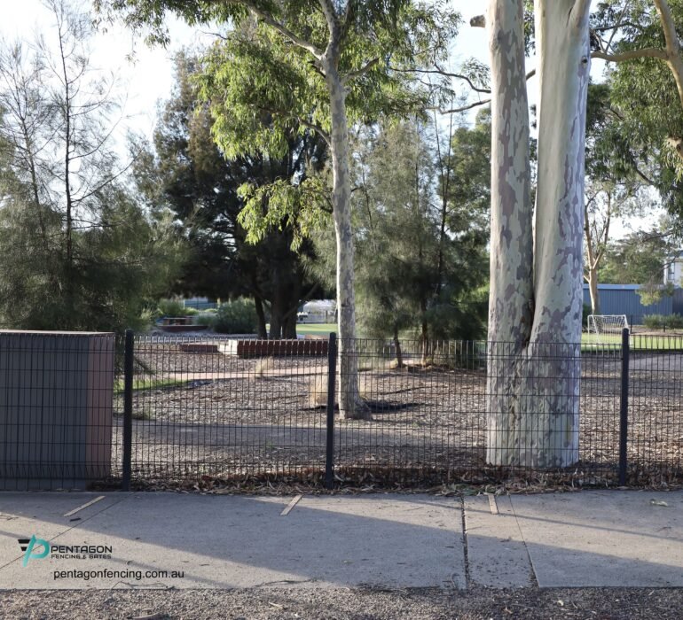 Weldmesh Steel Fencing Melbourne: Anti-Climb Security Without Blocking Visibility 9 steel weldmesh fencing melbourne