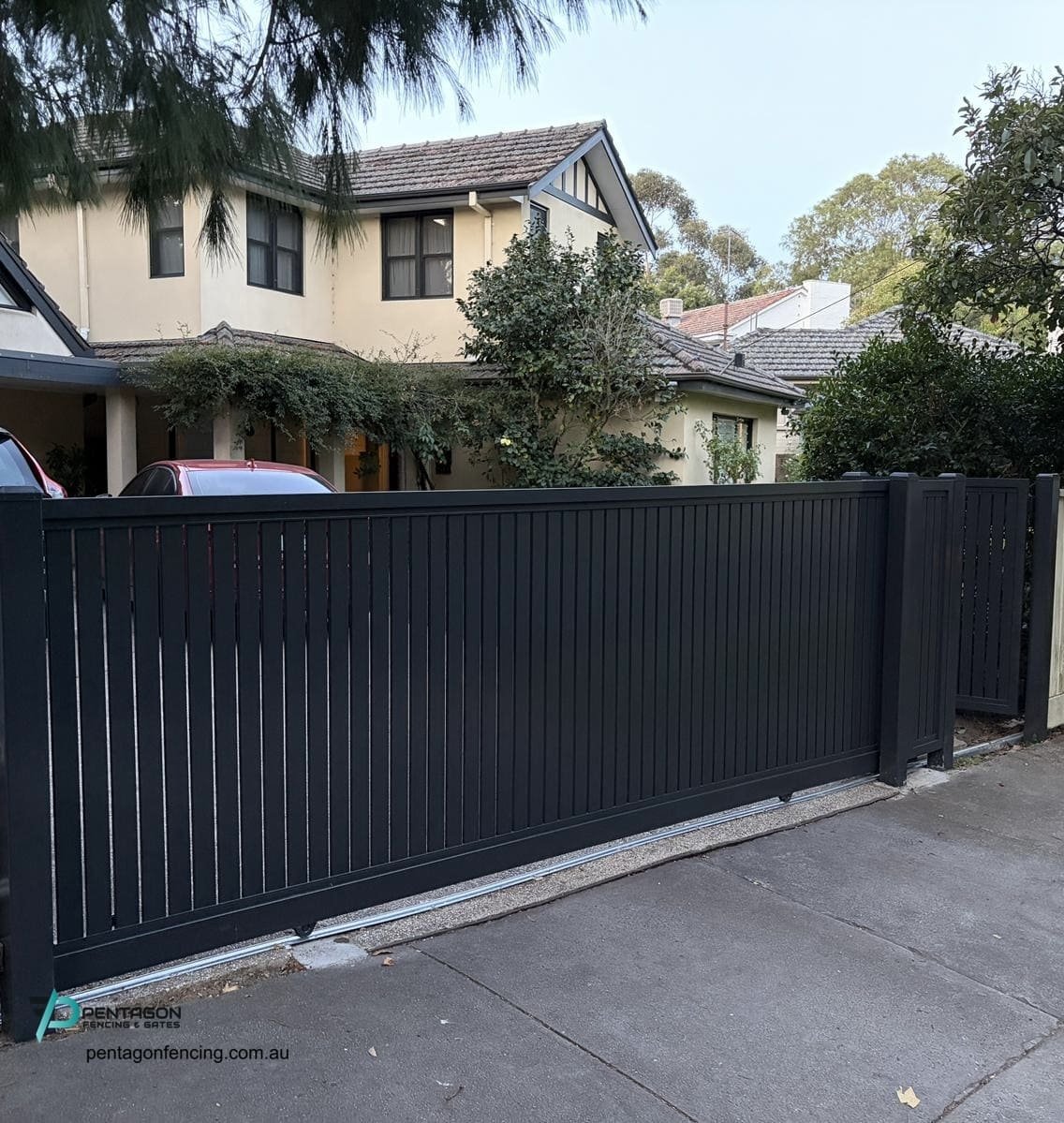 Industrial Sliding Gate Melbourne: Choosing the Right Gate for High-Traffic Sites 4 warehouse sliding security gate